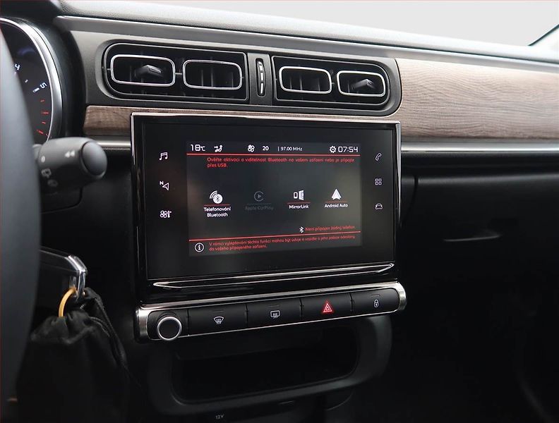 Citroën C3 (2024) Shine 1.2 PureTech, Automat - fotka 17 z 26