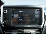 Peugeot 2008 (2015) 1.2 PT, 1.maj,ČR, Allure, AC - náhled 16