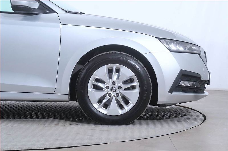 Škoda Octavia (2022) Ambition Plus 2.0 TDI - fotka 14 z 21