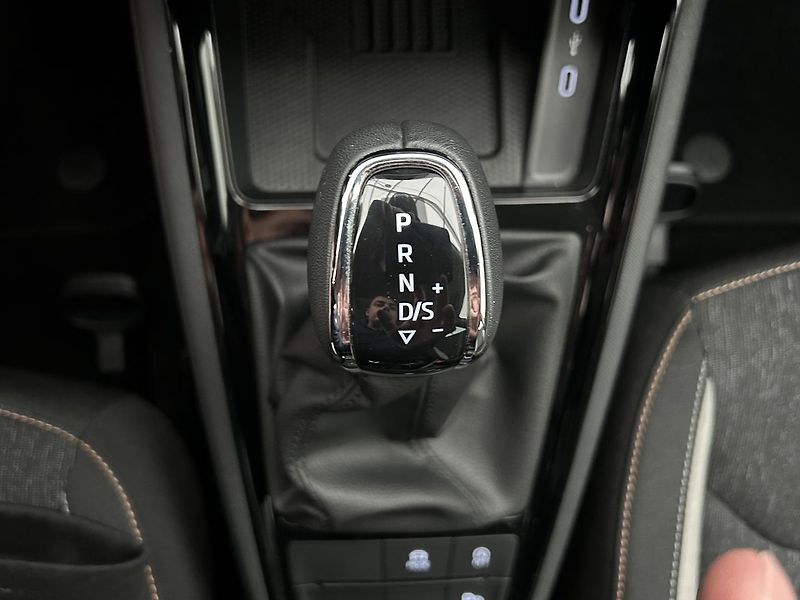 Škoda Kamiq 1.5 TSI Top selection - fotka 19 z 27
