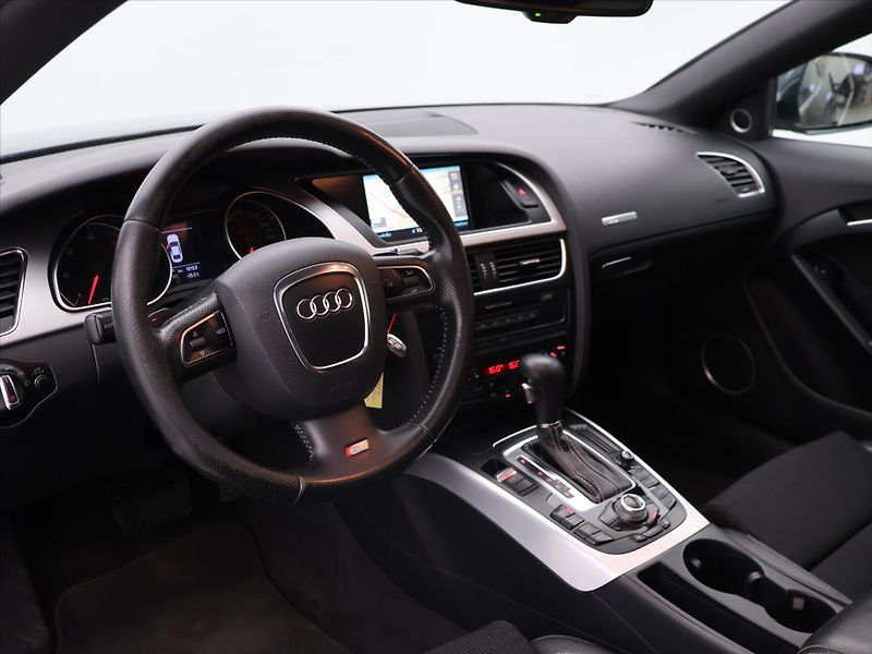 Audi A5 2,7 TDI 140kW S-Line Bang&Oluf - fotka 25 z 32