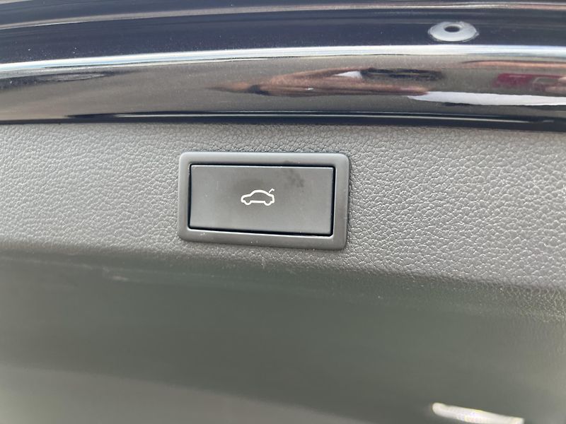 Škoda Superb 2.0TDi 110kw L&K ČR 1.MAJ DPH - fotka 30 z 50