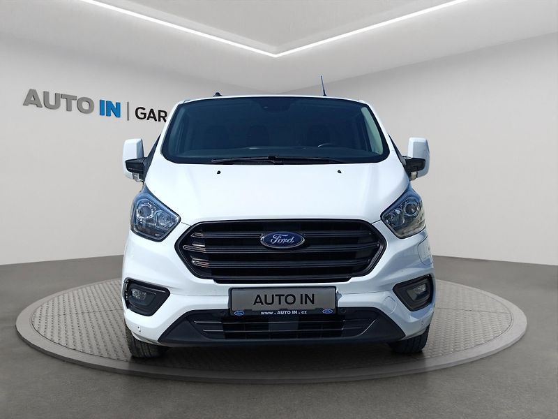 Ford Transit Custom (2023) Trend Van PHEV 1.0 Ecoboost 92 - fotka 2 z 16