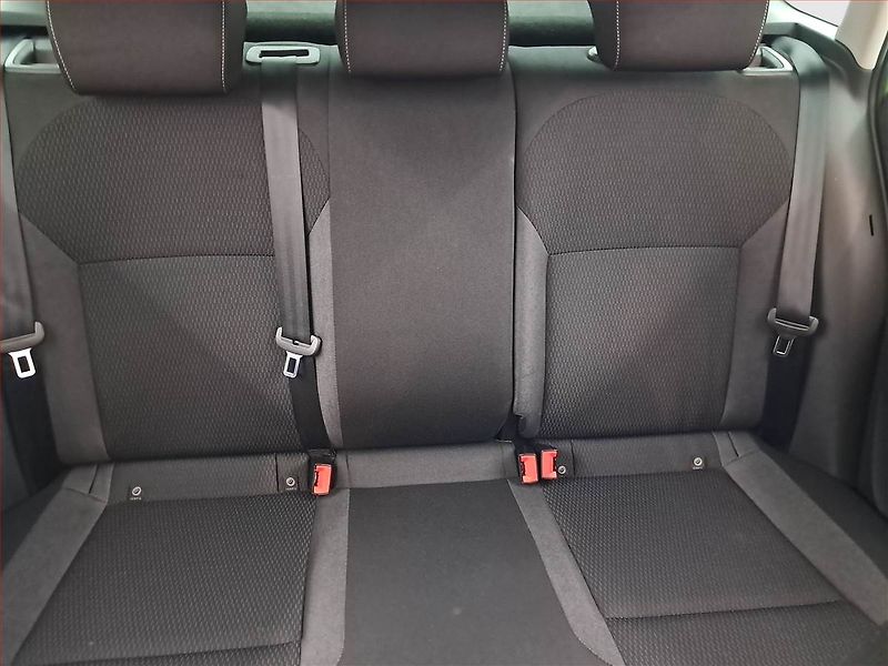 Škoda Rapid (2015) Spaceback 1.2 TSI - fotka 10 z 16