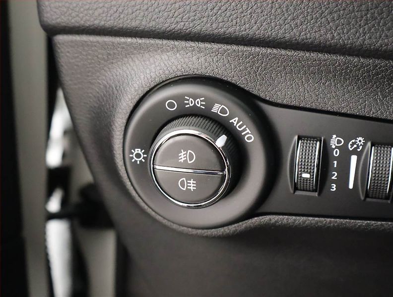 Jeep Compass (2019) 1.4 MultiAir, 4X4, Automat - fotka 18 z 25