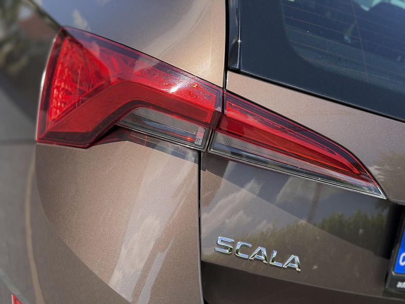 Škoda Scala (2021) 1.0 tsi 81 kW  - fotka 13 z 23