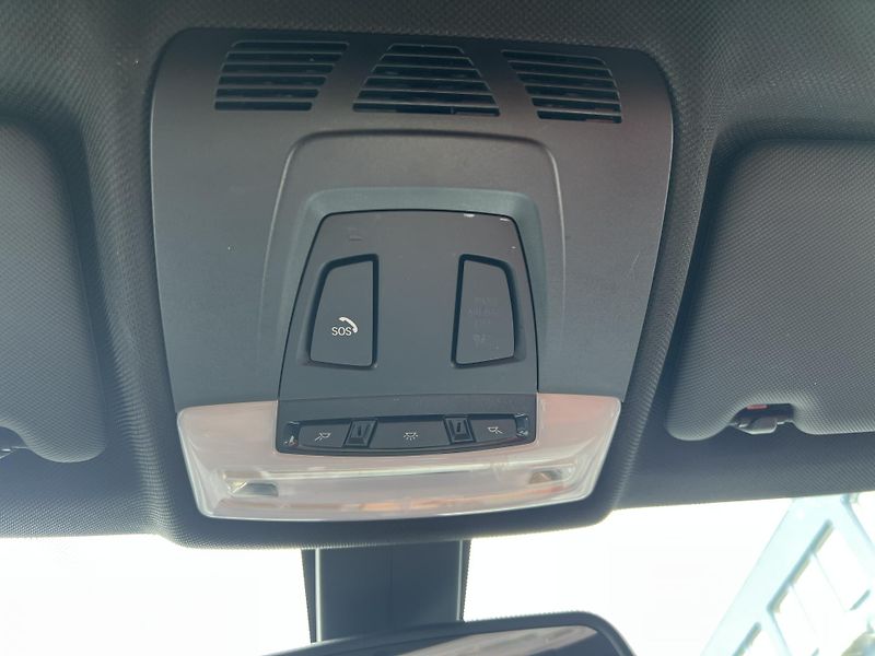 BMW Řada 3 320D M-PAKET X-DRIVE AUTOMAT - fotka 23 z 52