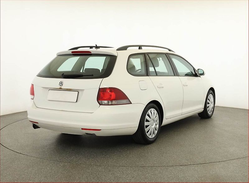 Volkswagen Golf (2010) 1.6 TDI, jezdí výborně - fotka 5 z 17