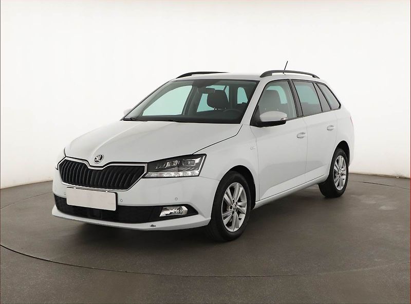 Škoda Fabia (2019) 1.0 TSI, Serv.kniha, Navi - fotka 2 z 17