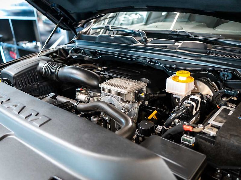 Dodge RAM (2025) 5.7 V8 Laramie Sport 6 LIFT - fotka 41 z 42