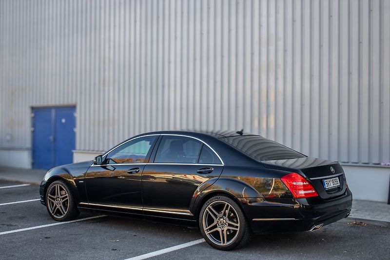 Mercedes-Benz Třídy S - fotka 7 z 43