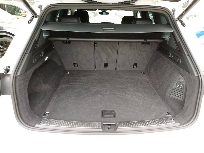 Volkswagen Touareg R-line 3.0 TDI 210 kW Black Ed - fotka 10 z 11