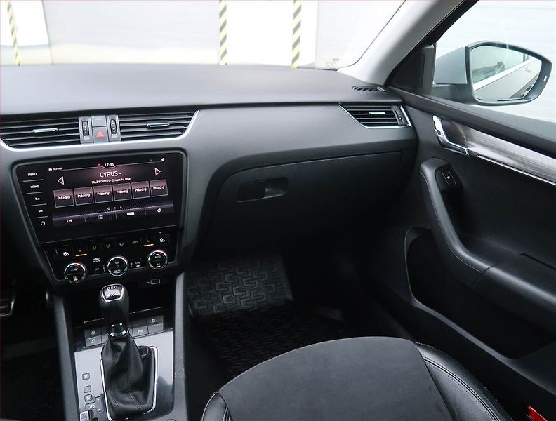 Škoda Octavia (2018) Scout 2.0 TDI, 4X4, Automat - fotka 8 z 28