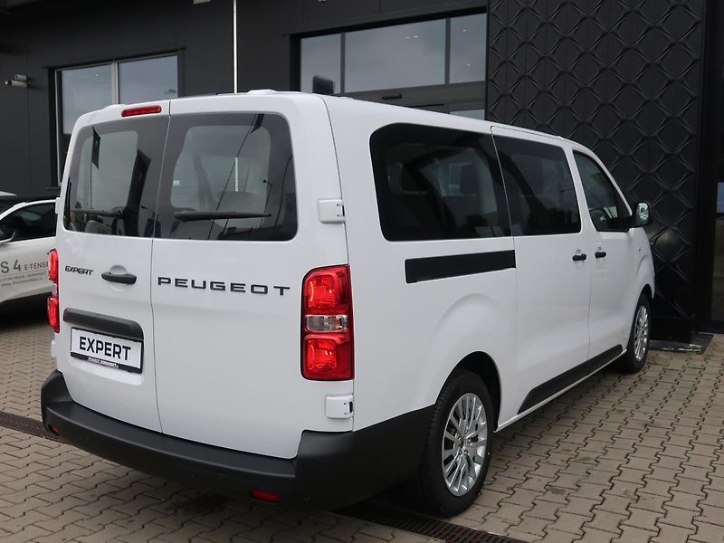 Peugeot Expert Combi (2026) L3 2.2 BlueHDi 180 S&S EAT8 - fotka 5 z 14