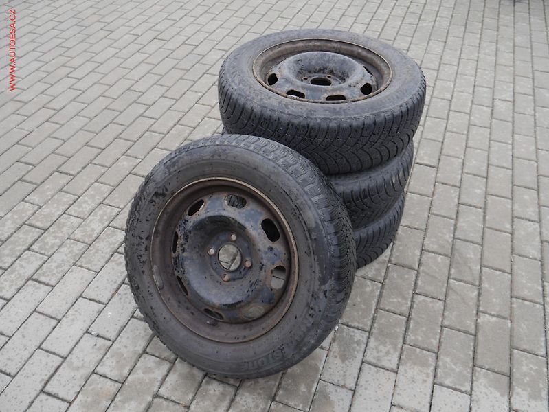 Citroën C4 (2007) 1.4i, ČR - fotka 16 z 16