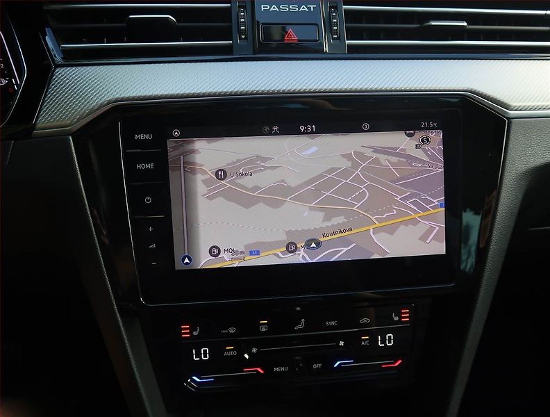 Volkswagen Passat (2020) R-Line 2.0 TDI, Serv.kniha - fotka 13 z 24