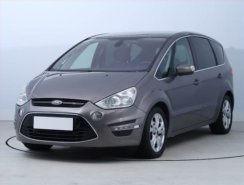 Ford S-MAX (2013) 2.0 TDCi - fotka 2 z 17