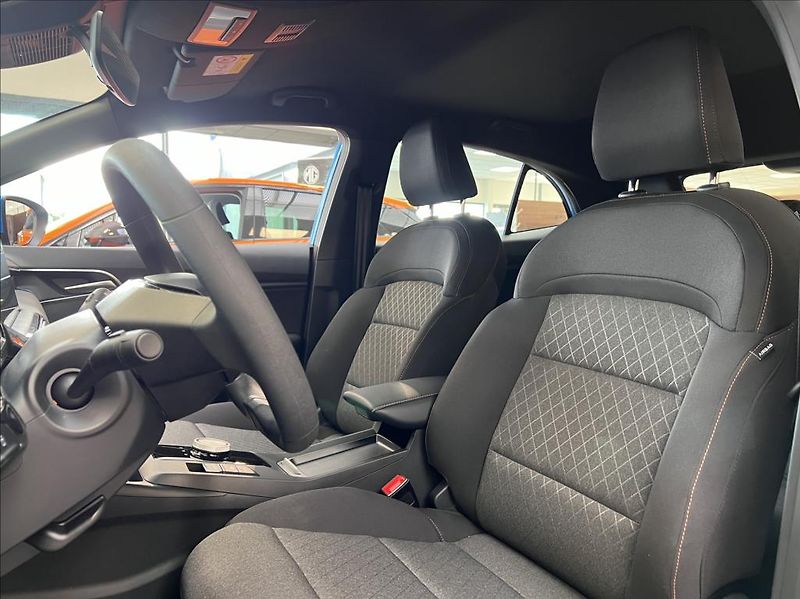 MG MG3 1.5 HYBRID+ Emotion 12tkm.ČR - fotka 3 z 10