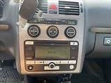 Volkswagen Touran 1,9 TDi 77kw 6rychlostí Klimat - náhled 16