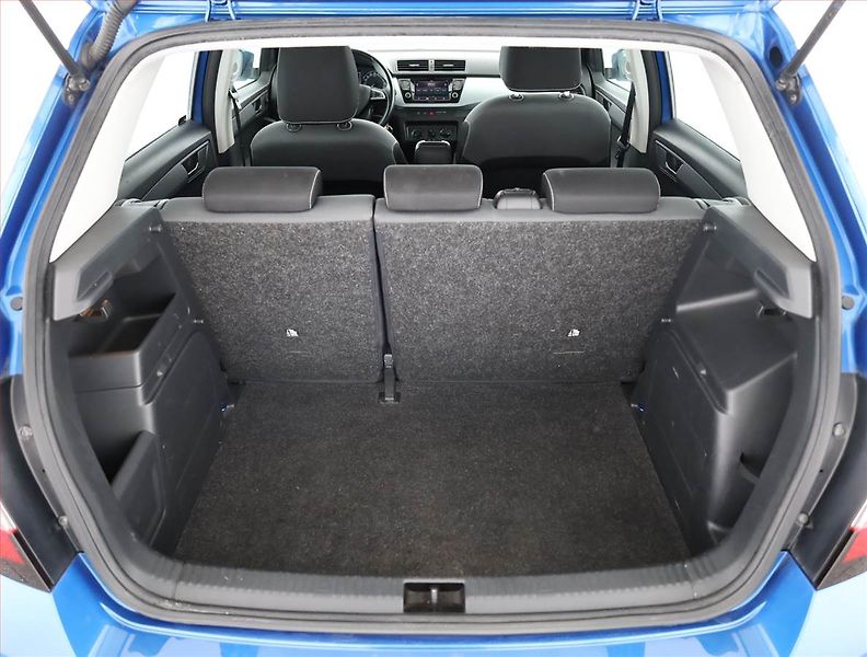Škoda Fabia (2018) 1.0 TSI, Tempomat - fotka 16 z 17