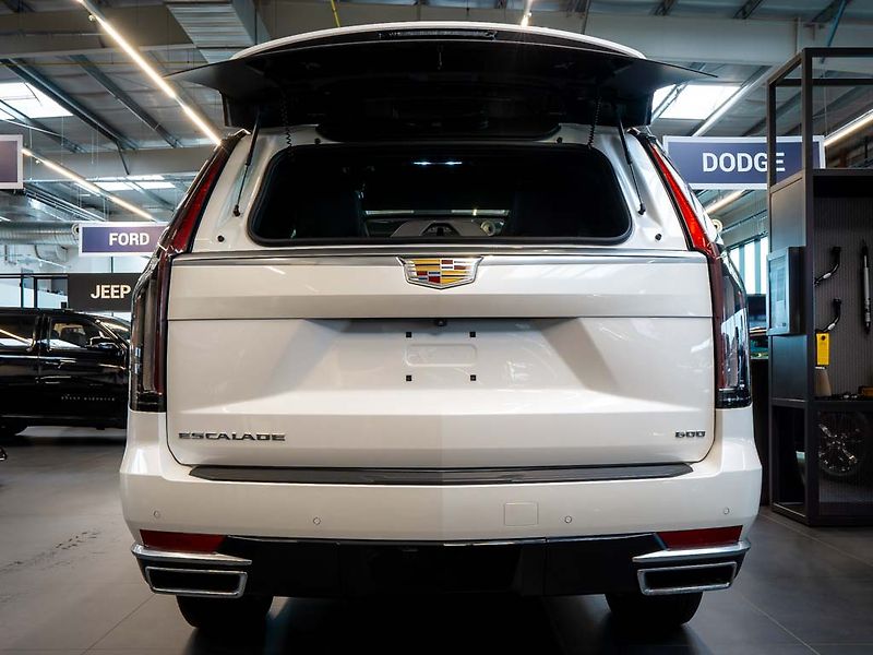 Cadillac Escalade (2024) 6.2 Premium Luxury Platinum - fotka 6 z 50