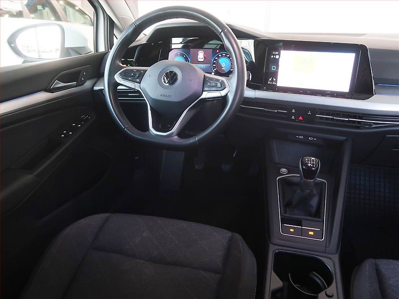 Volkswagen Golf (2022) 2.0 TDI, ČR,1.maj, Tempomat - fotka 7 z 17