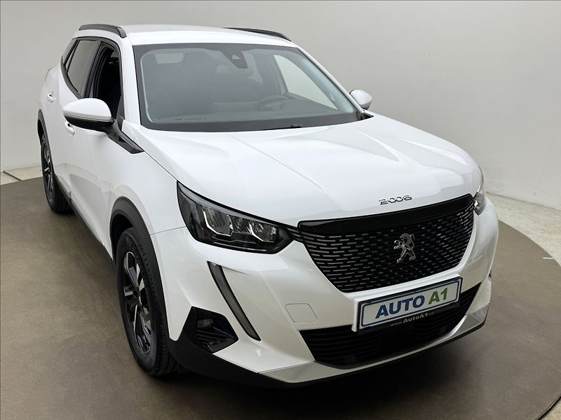 Peugeot 2008 1,2 DPH VÝHŘEV ALLURE+ 1MAJ ČR - fotka 3 z 42