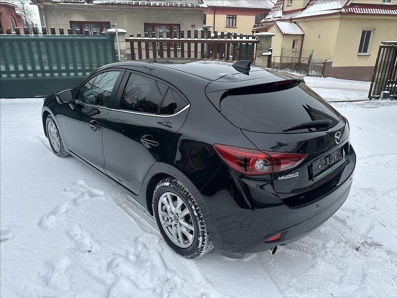 Mazda 3 2,0 G120 1.majitel - fotka 7 z 23