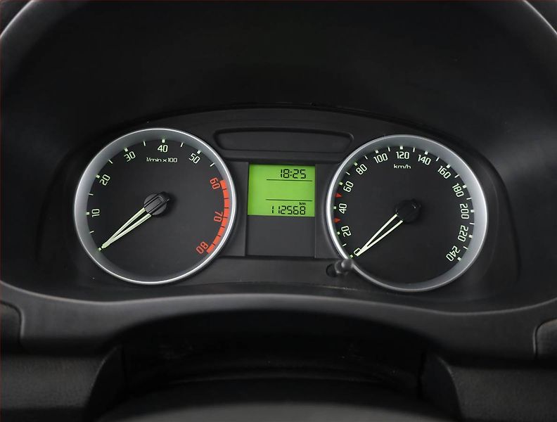 Škoda Fabia (2009) 1.2 12V, Serv.kniha, po STK - fotka 8 z 12