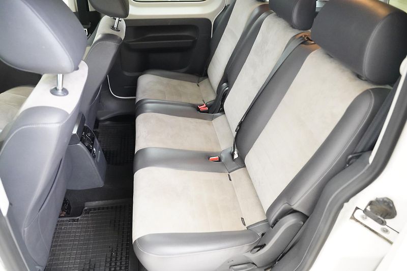 Volkswagen Caddy - fotka 26 z 27