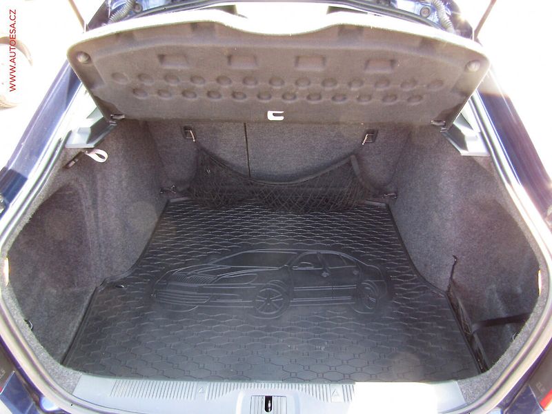 Škoda Octavia (2011) 1.4TSi, ČR, Ambiente - fotka 7 z 16