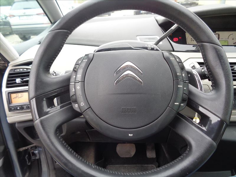 Citroën C4 Picasso 2,0 - fotka 5 z 17