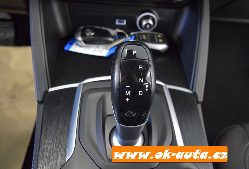 Alfa Romeo Stelvio 2.2 JTD Q4 SPORT 150 kW - DPH - fotka 42 z 60
