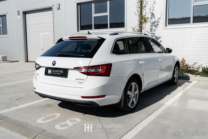 Škoda Superb (2018) 2.0 TDI 190 k 4x4 Style DSG - fotka 8 z 18