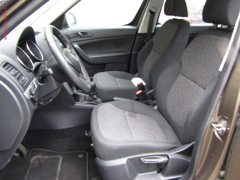 Škoda Yeti (2014) 1.2 TSI, Active - fotka 9 z 16