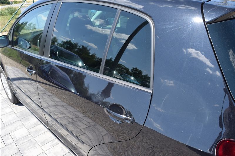 Volkswagen Golf Plus 1,4 i 59KW VÝHŘEV NAVI ALU - fotka 11 z 46