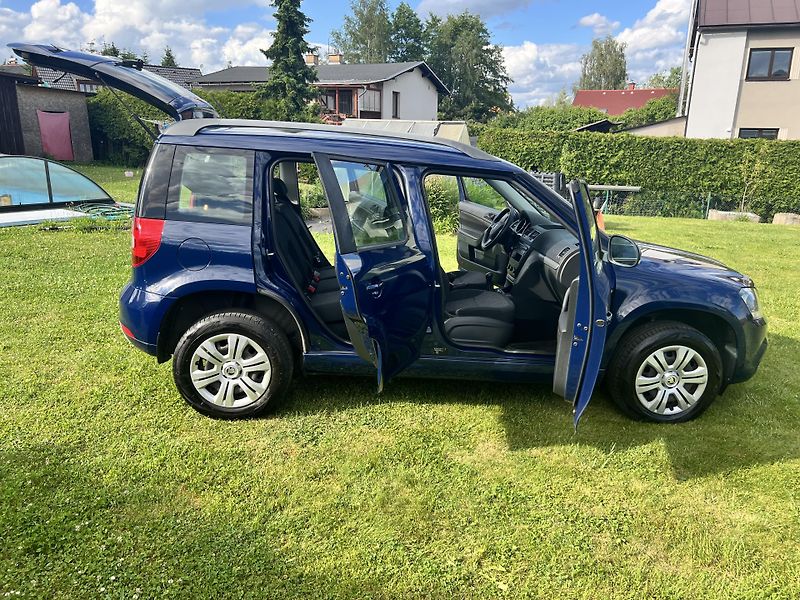 Škoda Yeti 1.2TSI 77KW,KLIMA,ESP,ASR,CD - fotka 29 z 40