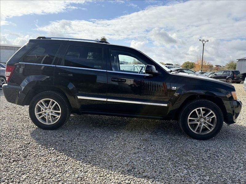 Jeep Grand Cherokee 3,0 V6 CRD OVERLAND, BEZ DPF - fotka 4 z 19