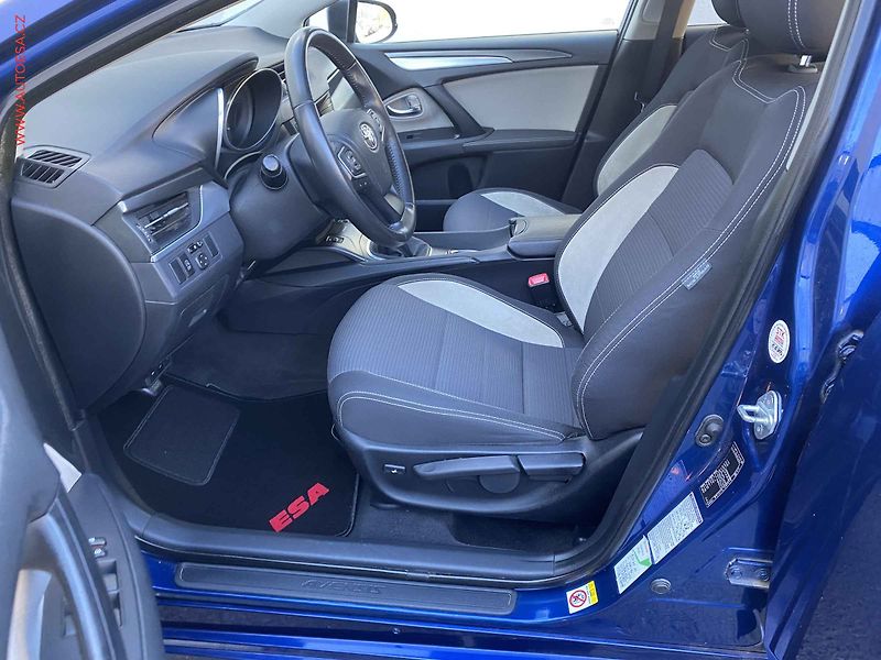 Toyota Avensis (2015) 2.0D-4D, 1.maj, Active, navi - fotka 9 z 19