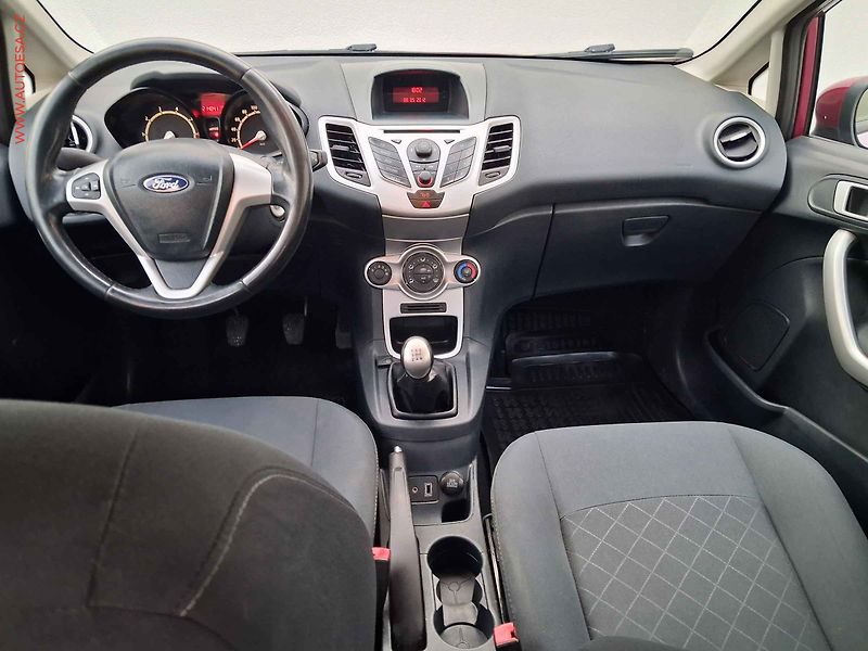 Ford Fiesta (2012) 1.2i, ČR, AC - fotka 9 z 16