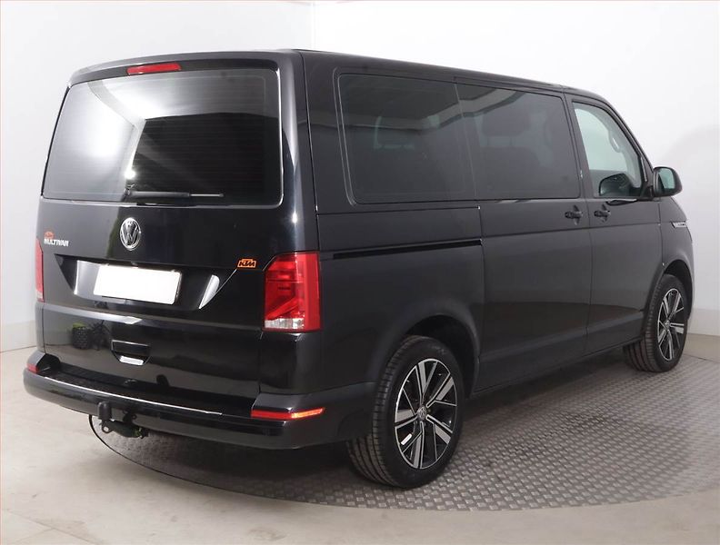 Volkswagen Multivan (2021) Comfortline 2.0 TDI - fotka 5 z 16