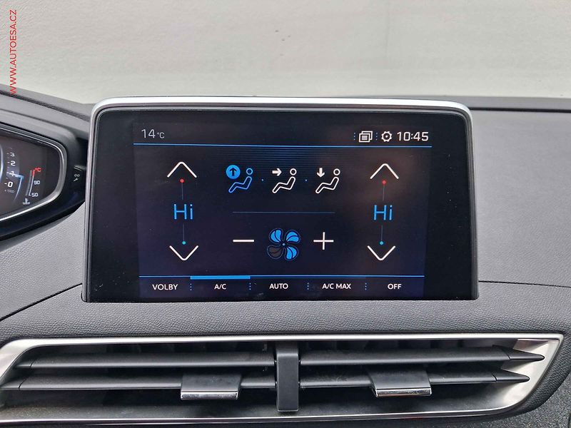 Peugeot 3008 (2018) 1.2 PT, Allure, navi, kamera - fotka 15 z 17