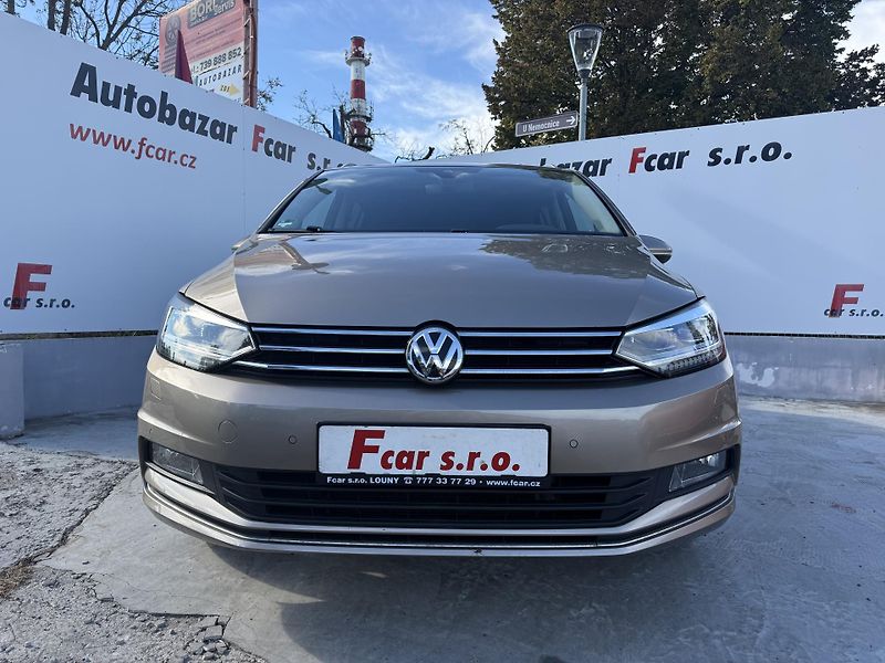 Volkswagen Touran (2017) 1.4 TSI 7 míst, ser.knížka - fotka 2 z 38