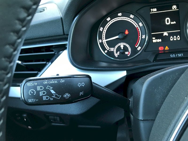 Škoda Scala (2021) AMB TS 81/1.0 M6F - fotka 16 z 24