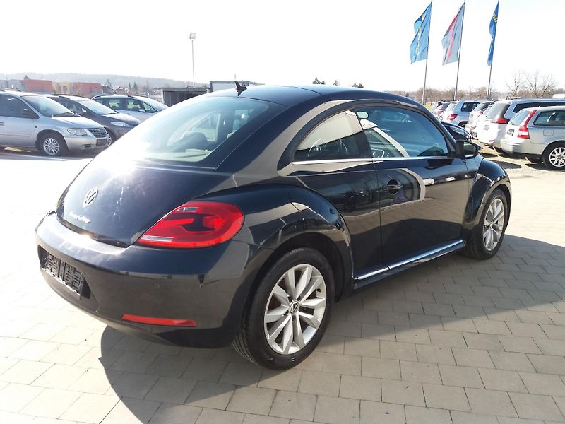 Volkswagen Beetle 1.6TDi,XENONY,NAVI.PĚKNÝ-STAV! - fotka 4 z 18