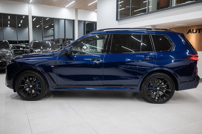 BMW X7 (2024) 40d M-SPORT MASÁŽ NEZÁVISLÉ TZ - fotka 9 z 67