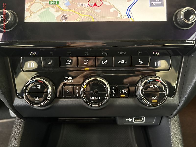 Škoda Octavia (2018) 2.0 TDi, ČR, Style, DSG, LED - fotka 15 z 17