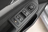 Volkswagen Golf 1,5 TSI 96 kW Life Business Zá - náhled 25