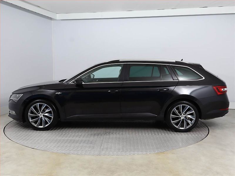 Škoda Superb (2017) Laurin&Klement 2.0 TDI 4x4 - fotka 3 z 24