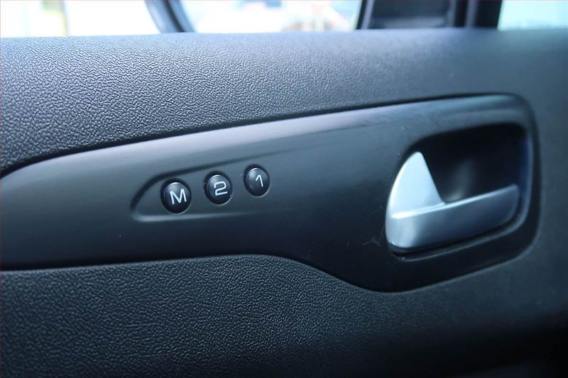 Citroën C5 (2012) Exclusive 2.0 HDi, Automat - fotka 21 z 23